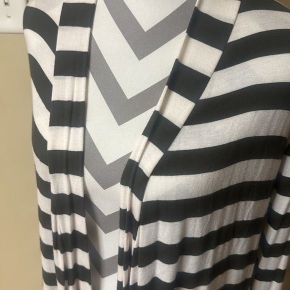 Green & White Striped Open Cardigan with brown Elbow Patches by Flamingo Urban - Picture 2 of 7